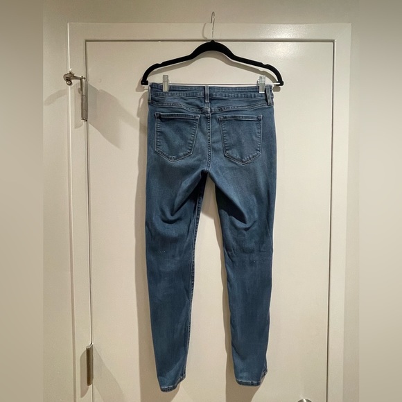 Old Navy Rockstar Super Skinny Low Rise Jeans - Picture 2 of 2